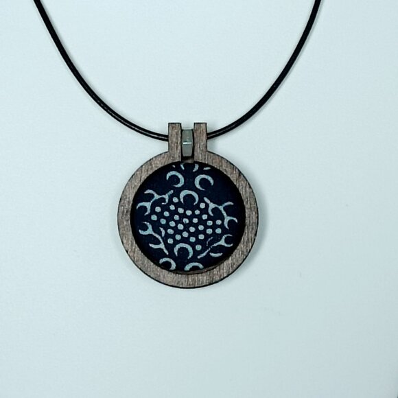 "Drago" Industrial Indigo "Modrotlač" Necklace & Earrings-Wood & Chrome Accent. - Picture 2 of 7